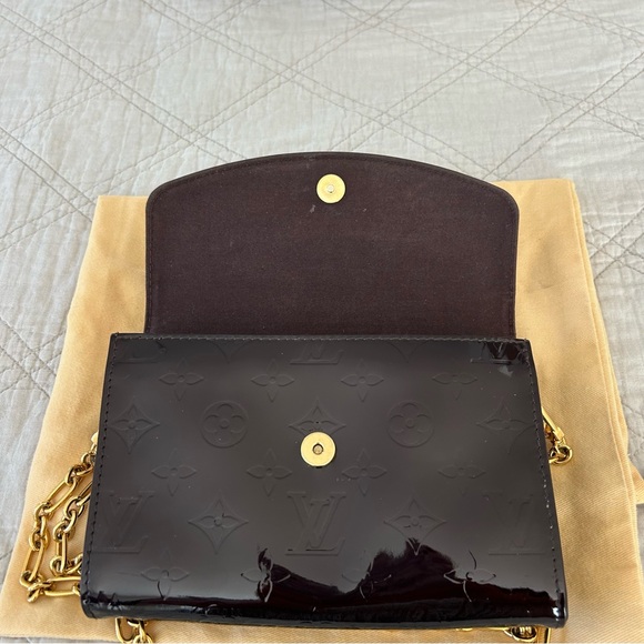 Louis Vuitton Amarante Monogram Vernis Bel Air Pochette Bag - Picture 10 of 15